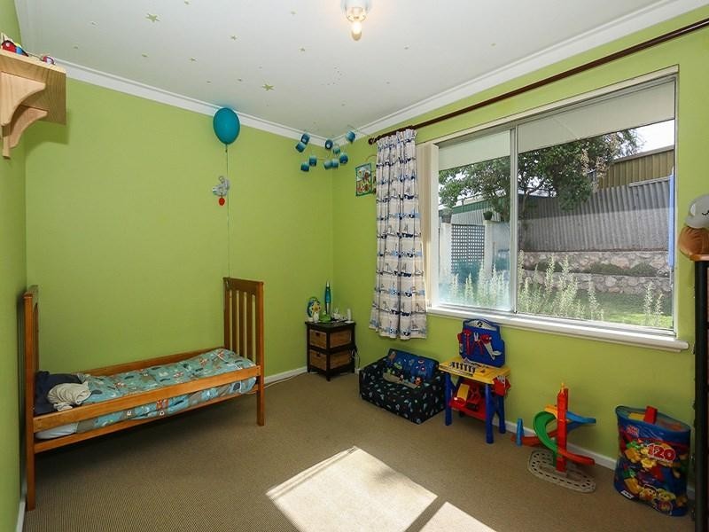 23 Delaware Place, Kallaroo WA 6025