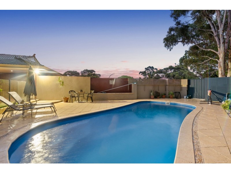 8 Killen Place, Duncraig WA 6023