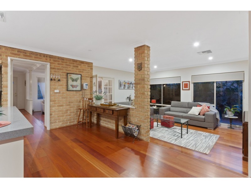 17 Currajong Road, Duncraig WA 6023