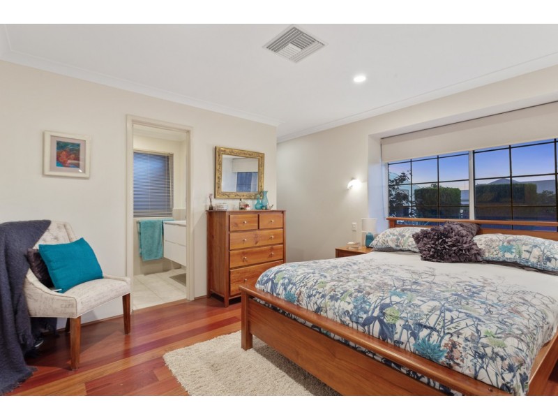 17 Currajong Road, Duncraig WA 6023