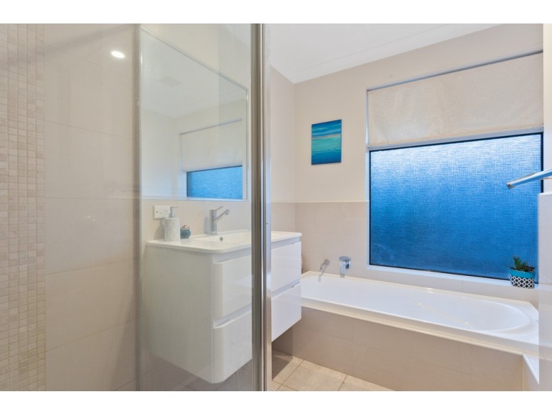 17 Currajong Road, Duncraig WA 6023