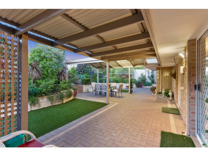 17 Currajong Road, Duncraig WA 6023