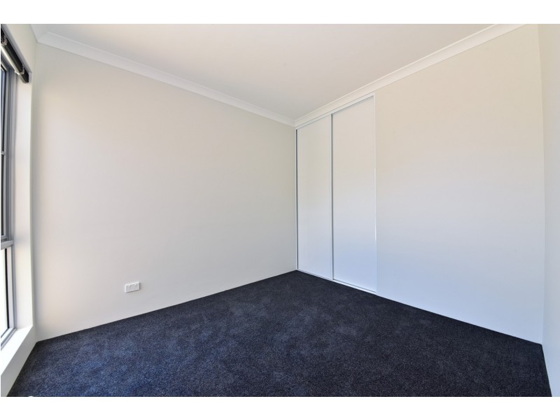 2/105 Camberwarra Drive, Craigie WA 6025