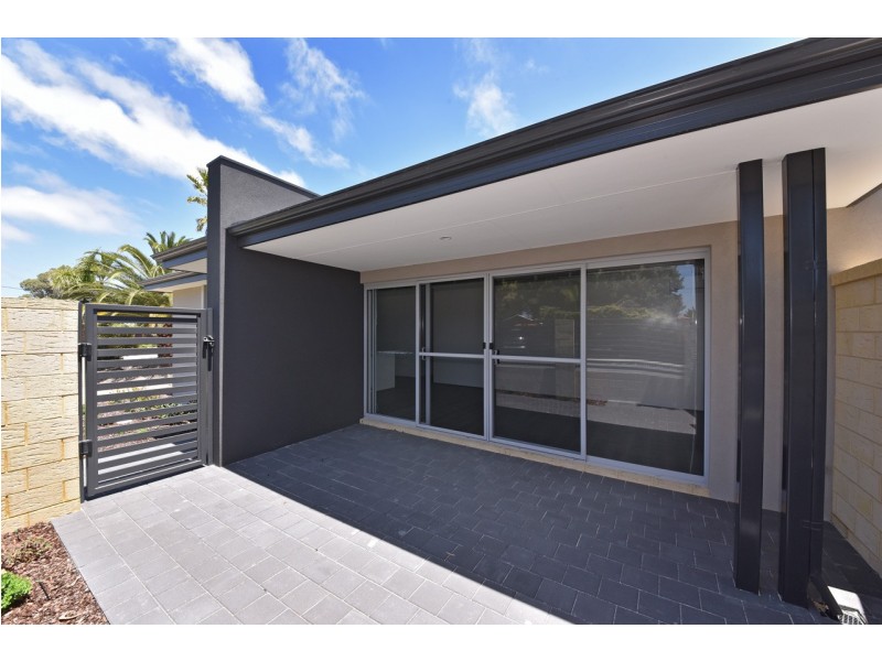 2/105 Camberwarra Drive, Craigie WA 6025