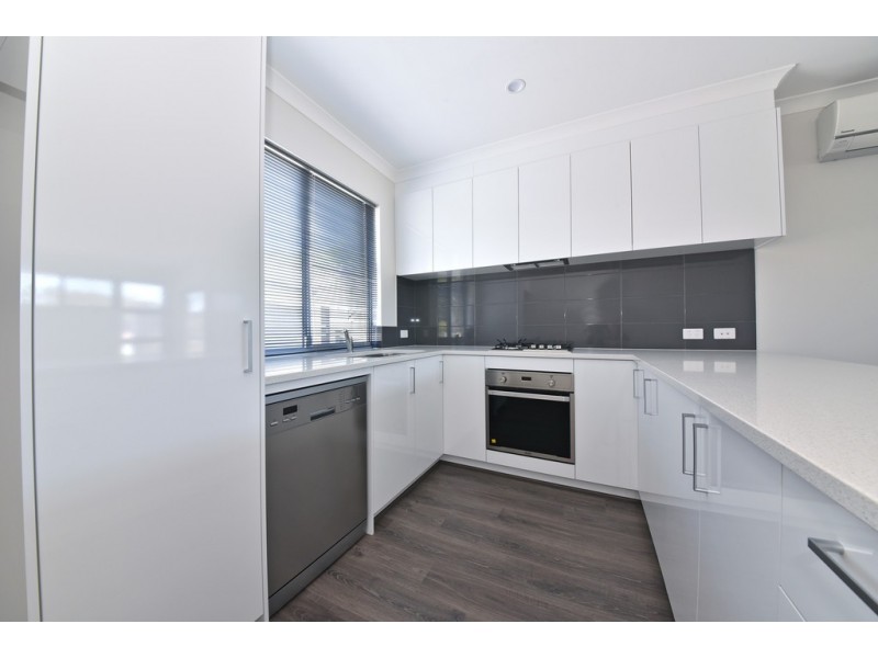 1/105 Camberwarra Drive, Craigie WA 6025