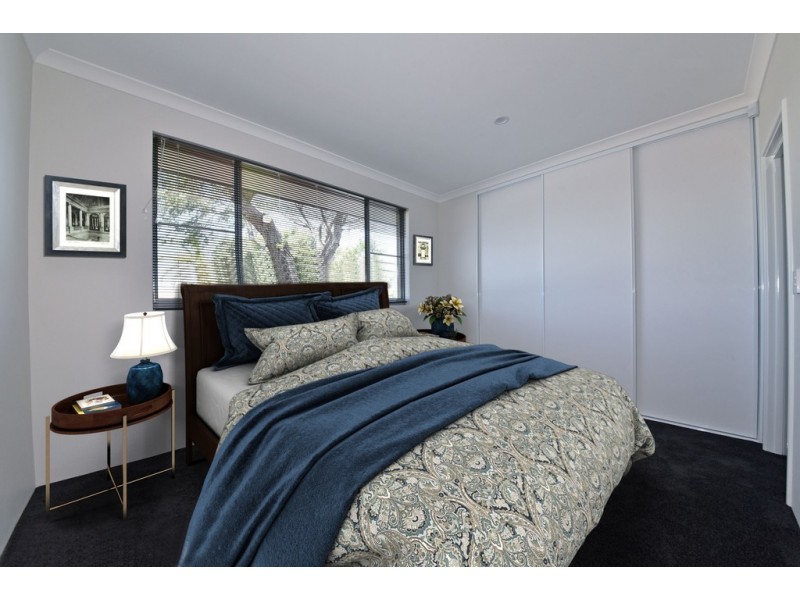 1/105 Camberwarra Drive, Craigie WA 6025