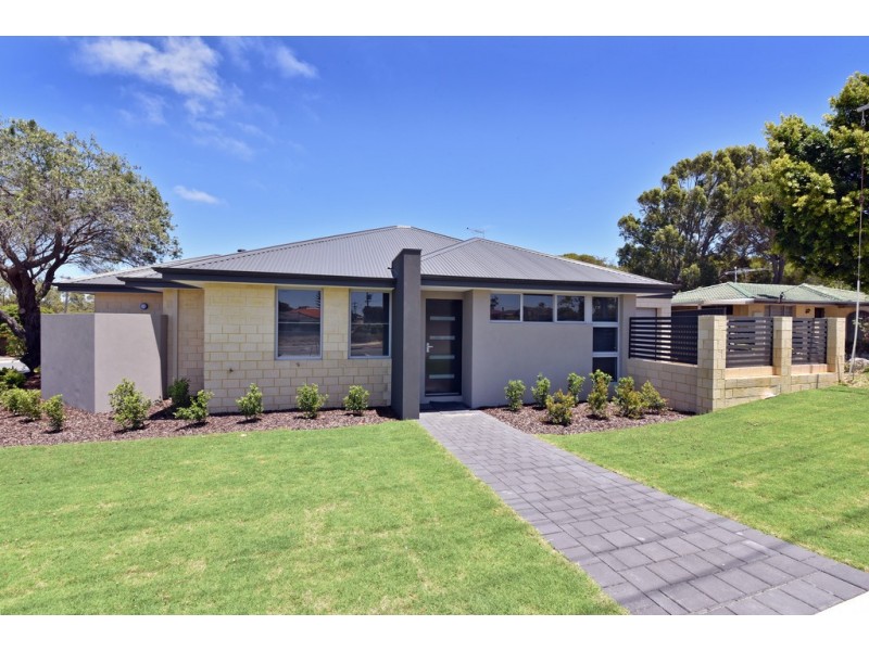 1/105 Camberwarra Drive, Craigie WA 6025