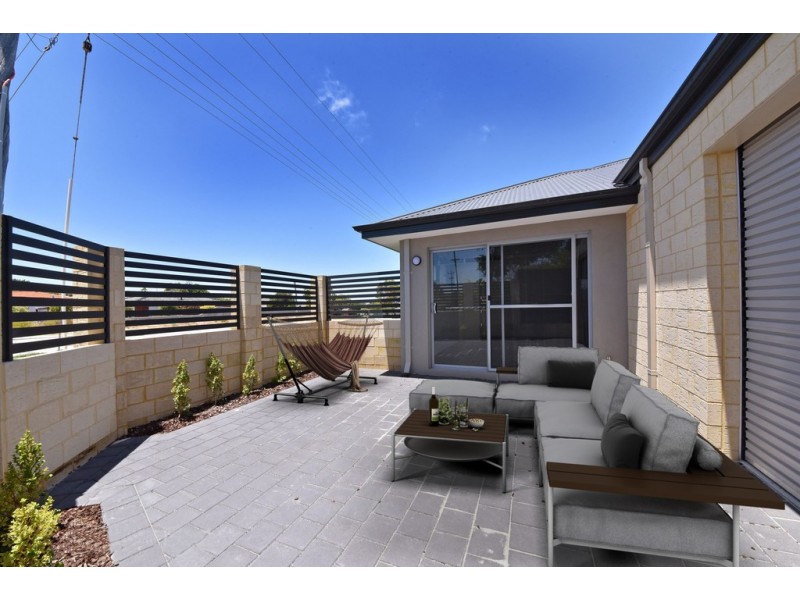 1/105 Camberwarra Drive, Craigie WA 6025