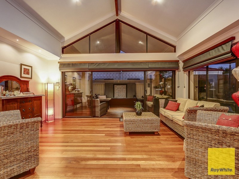 4 Fairland Loop, Madeley WA 6065