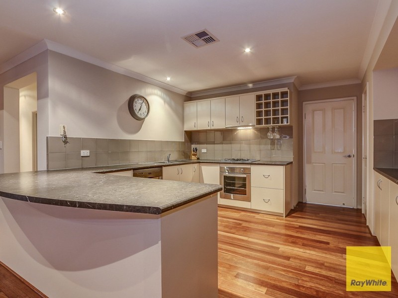 4 Fairland Loop, Madeley WA 6065