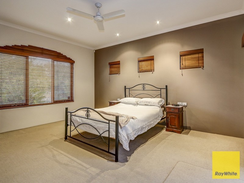 4 Fairland Loop, Madeley WA 6065