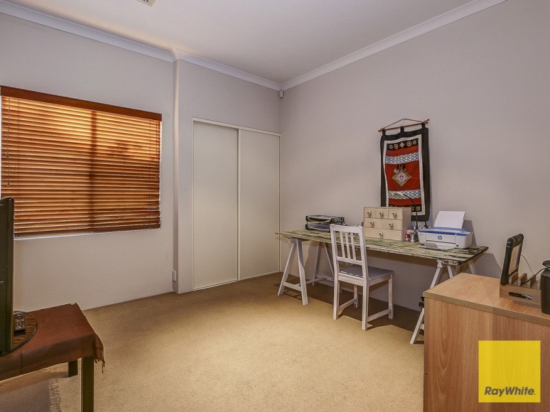 4 Fairland Loop, Madeley WA 6065