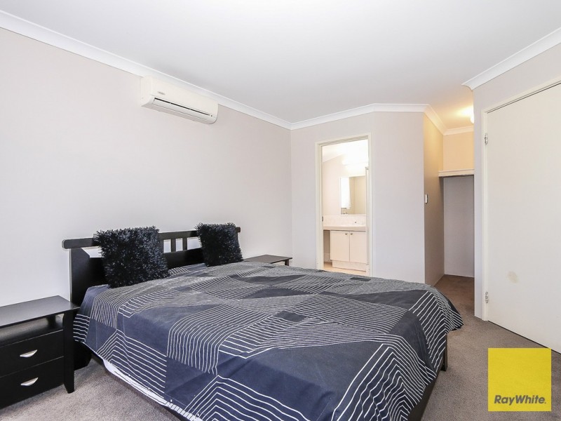 8 Ferry Way, Quinns Rocks WA 6030