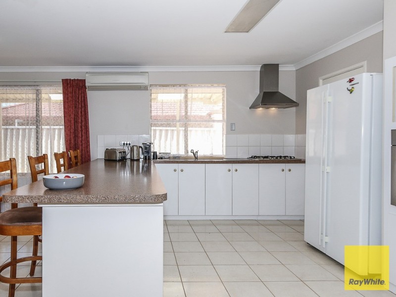 8 Ferry Way, Quinns Rocks WA 6030