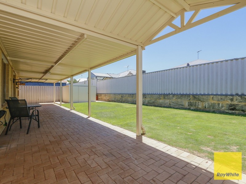 8 Ferry Way, Quinns Rocks WA 6030