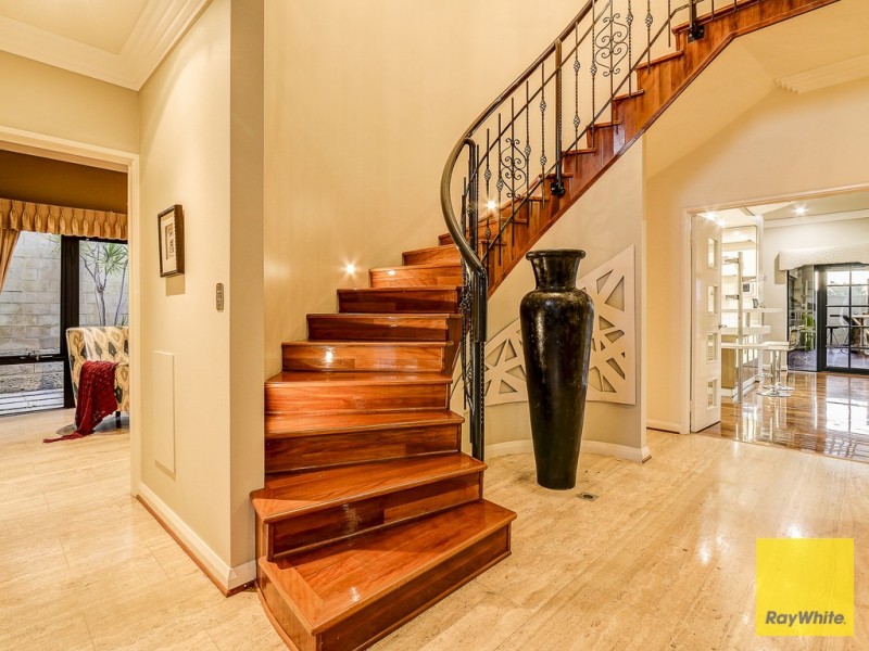 6 Aitape Vista, Dianella WA 6059