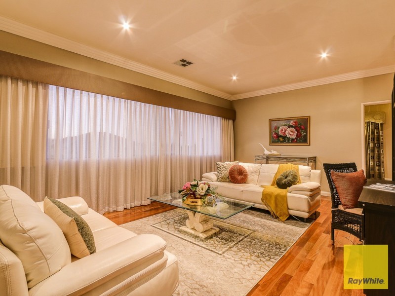 6 Aitape Vista, Dianella WA 6059