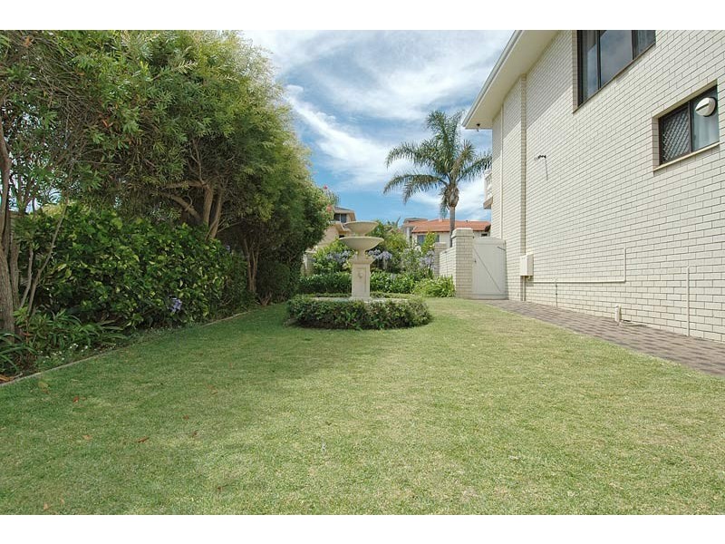 55 Tarongo Road, City Beach WA 6015