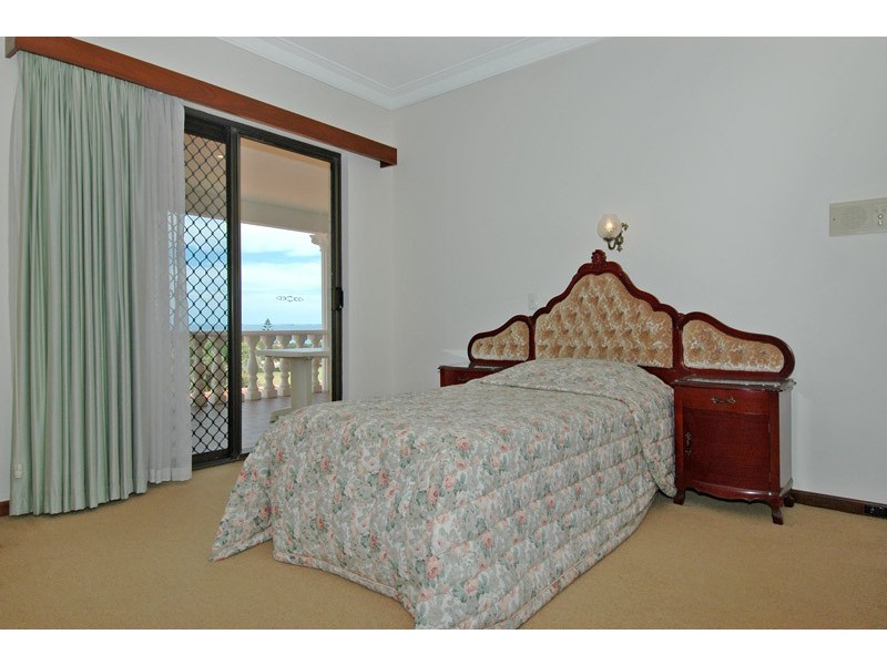 55 Tarongo Road, City Beach WA 6015