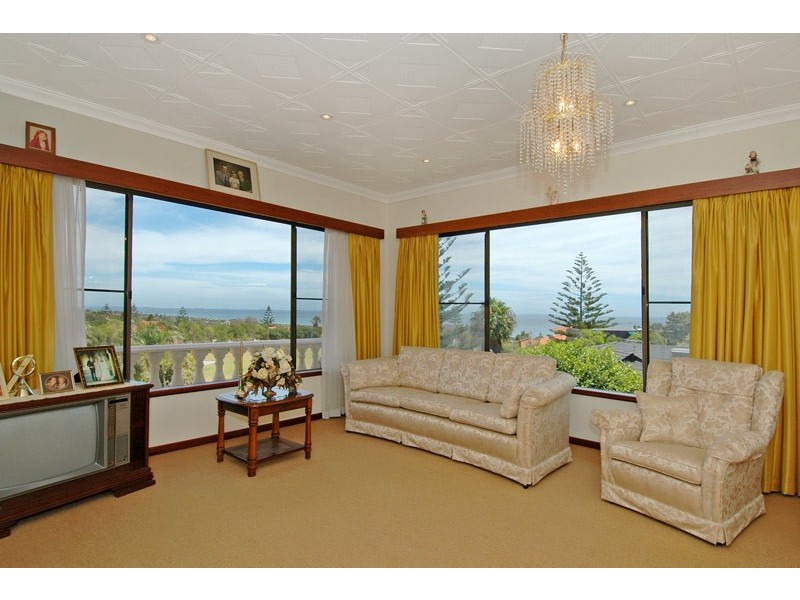 55 Tarongo Road, City Beach WA 6015