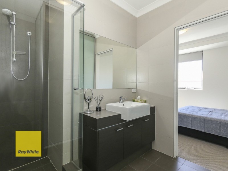 5/27 Pollard Street, Glendalough WA 6016