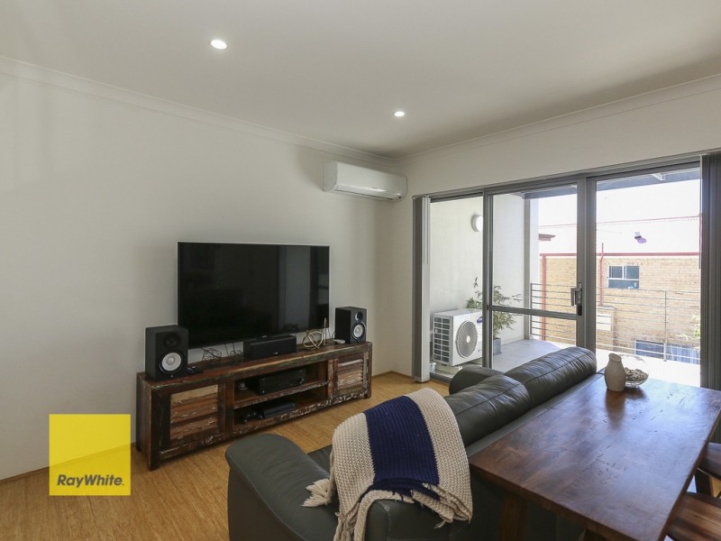 5/27 Pollard Street, Glendalough WA 6016