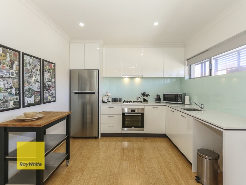 5/27 Pollard Street, Glendalough WA 6016