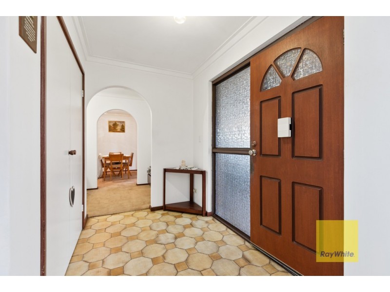 10 Reston Court, Duncraig WA 6023