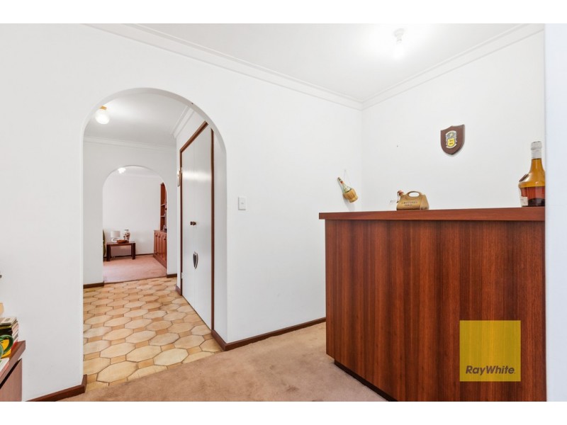 10 Reston Court, Duncraig WA 6023