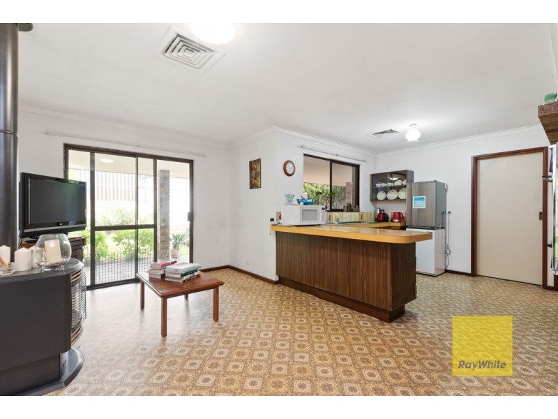 10 Reston Court, Duncraig WA 6023