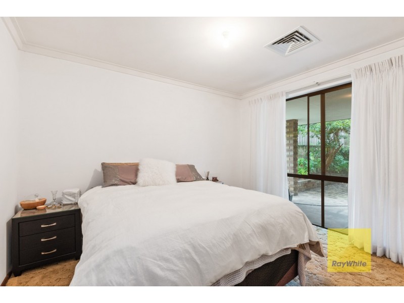 10 Reston Court, Duncraig WA 6023