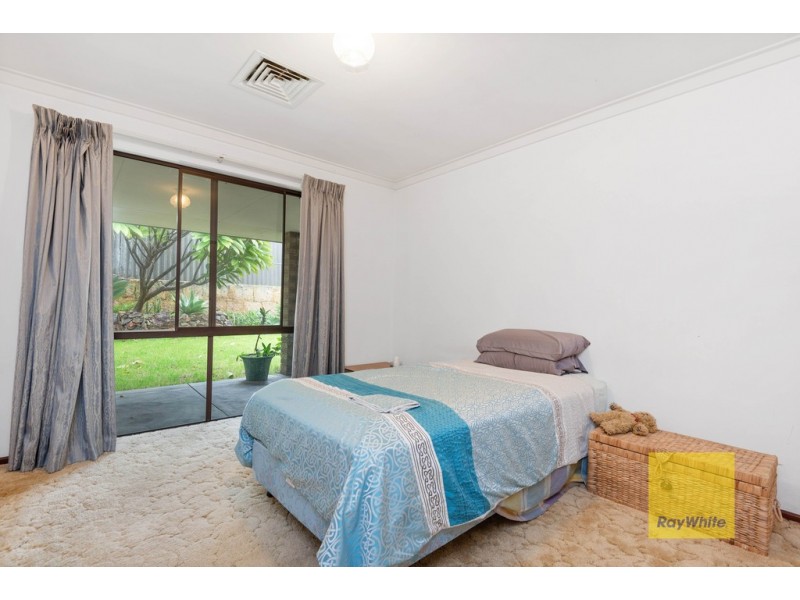 10 Reston Court, Duncraig WA 6023