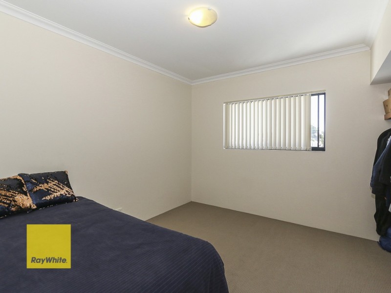 3/2 Dana Way, Madeley WA 6065