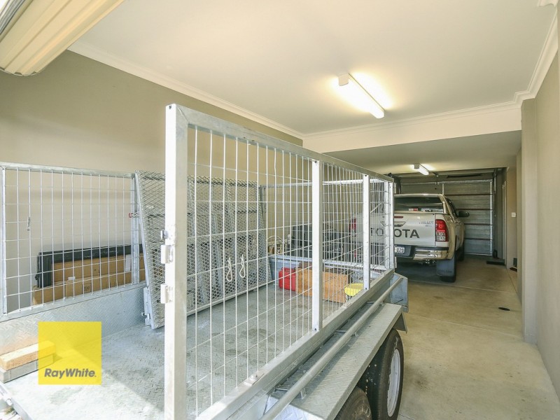 3/2 Dana Way, Madeley WA 6065