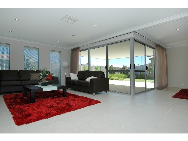 6 Impington Rd, Butler WA 6036