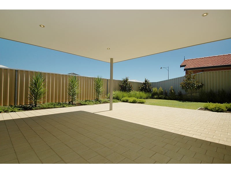 6 Impington Rd, Butler WA 6036