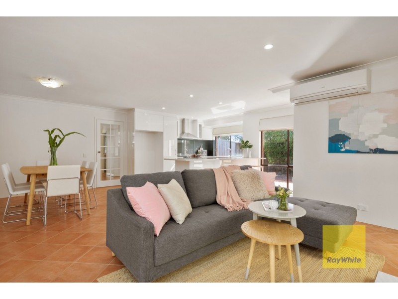 19 Fawkner Gardens, Hillarys WA 6025