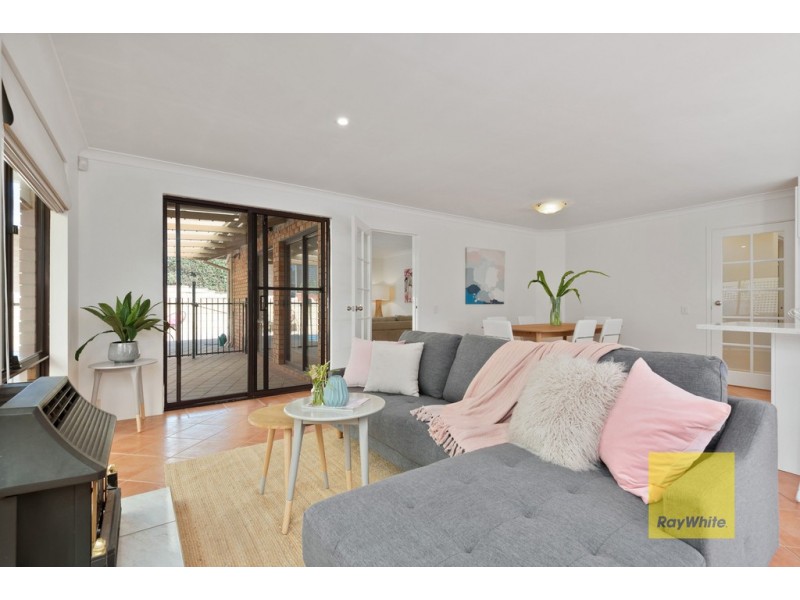 19 Fawkner Gardens, Hillarys WA 6025