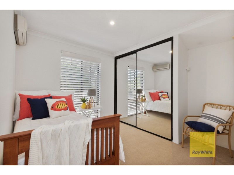 19 Fawkner Gardens, Hillarys WA 6025