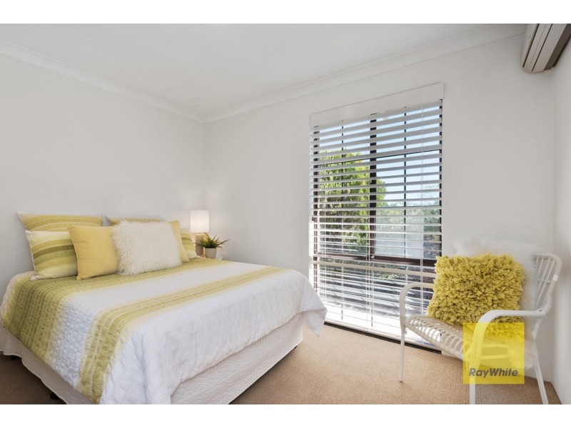 19 Fawkner Gardens, Hillarys WA 6025