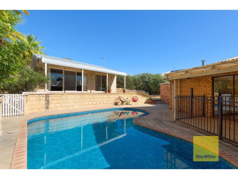 19 Fawkner Gardens, Hillarys WA 6025