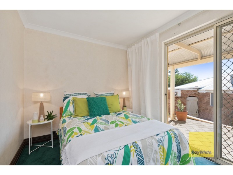 19 Fawkner Gardens, Hillarys WA 6025