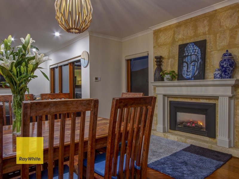 15 Glenvista Way, Madeley WA 6065