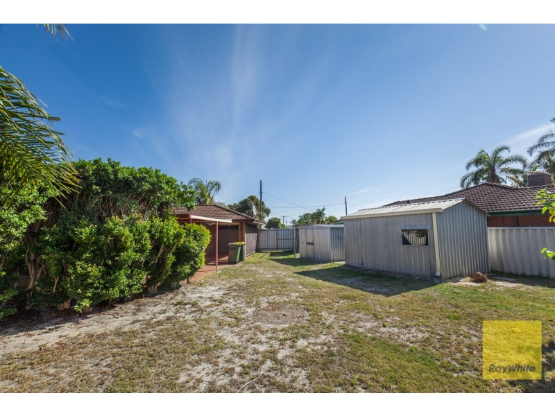 16 Salween Place, Beechboro WA 6063