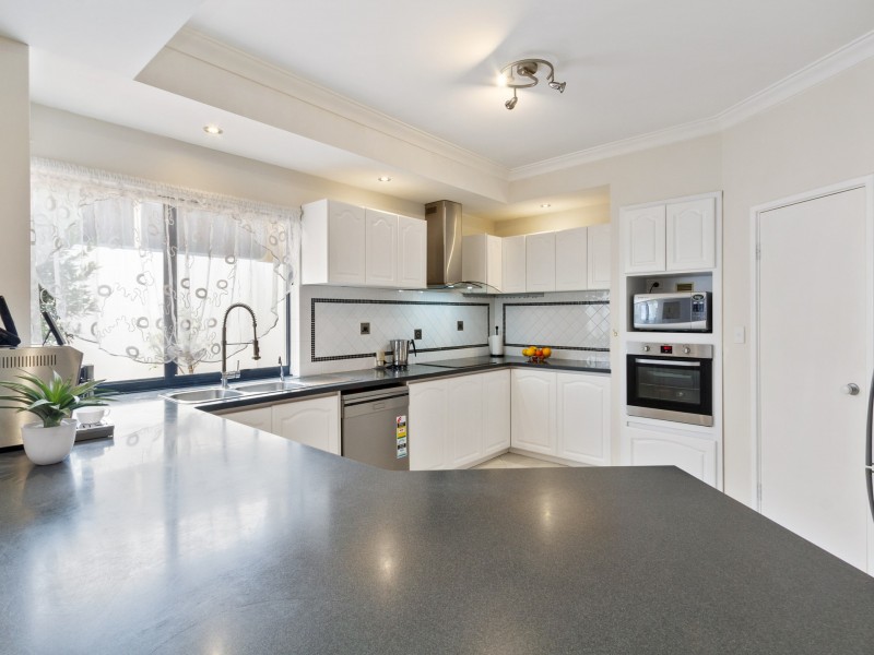 35 Russell Road, Madeley WA 6065