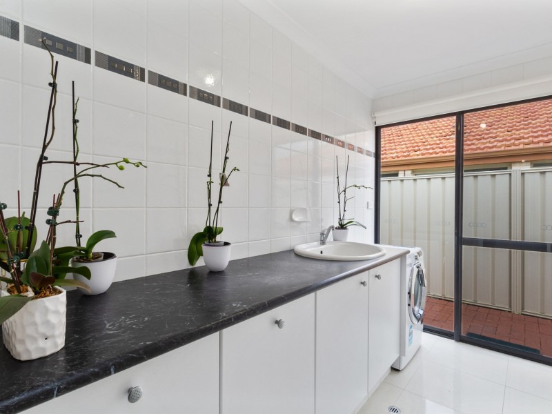 35 Russell Road, Madeley WA 6065