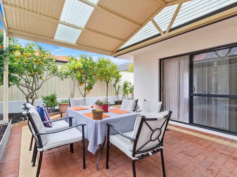 35 Russell Road, Madeley WA 6065