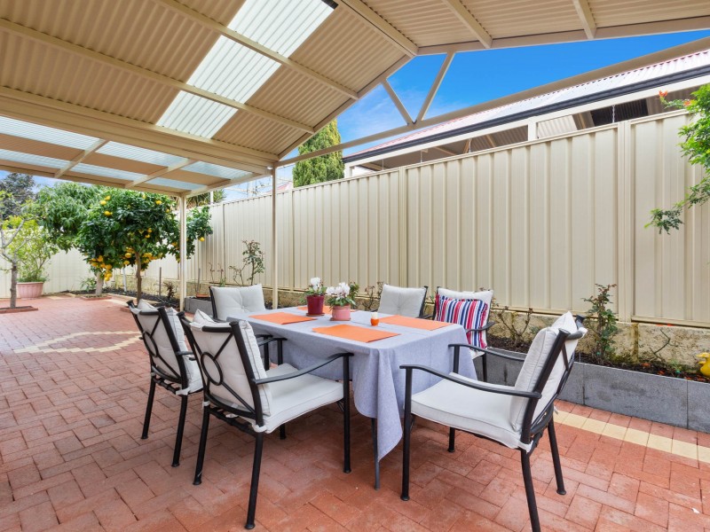 35 Russell Road, Madeley WA 6065