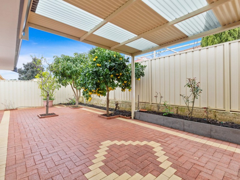35 Russell Road, Madeley WA 6065