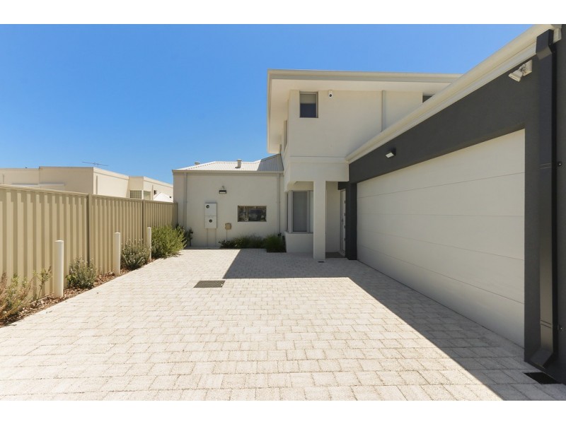 17B Strathyre Drive, Duncraig WA 6023